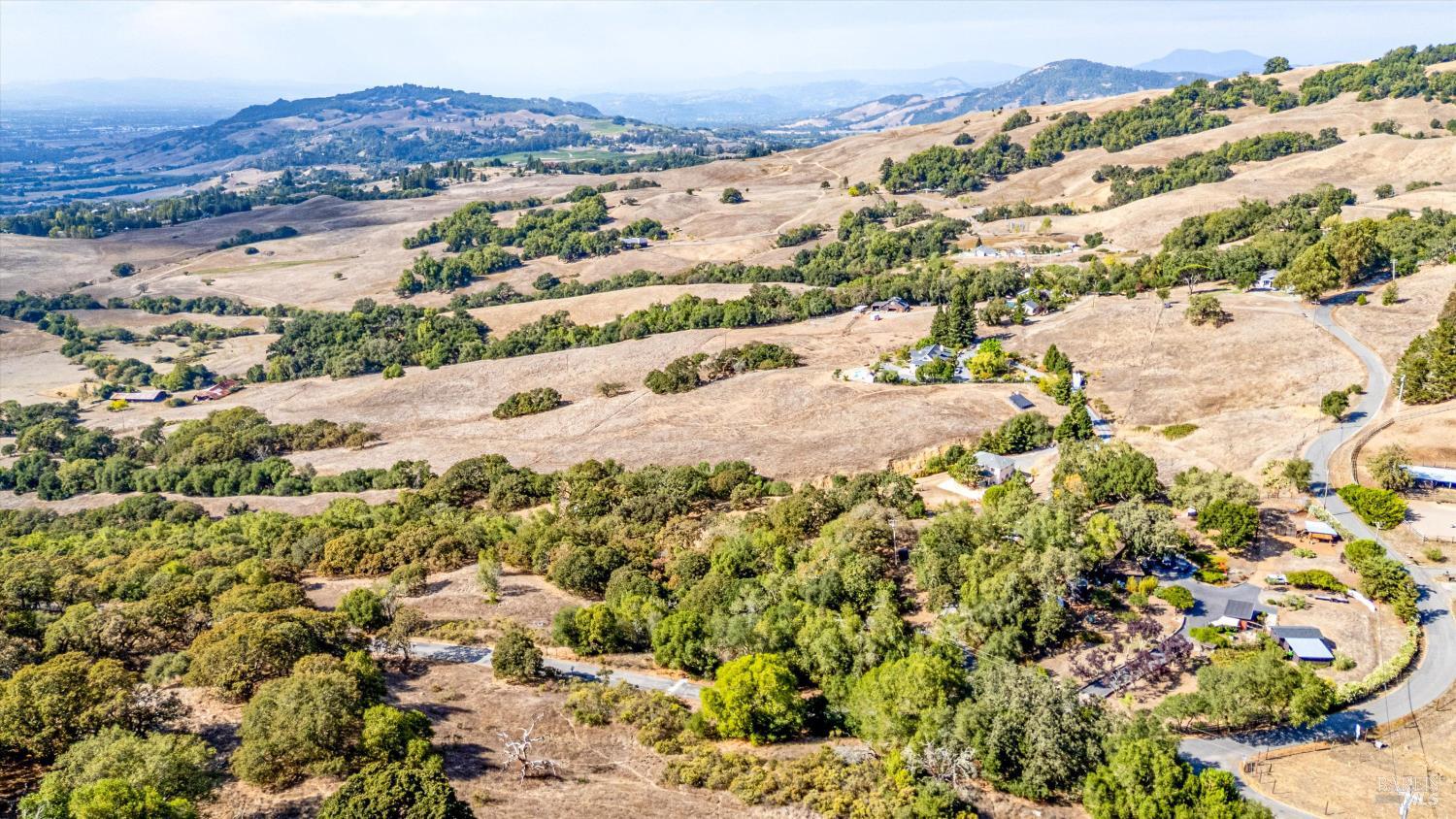 6001 Lichau Road Penngrove, CA 94951 - Photo 25 of 86