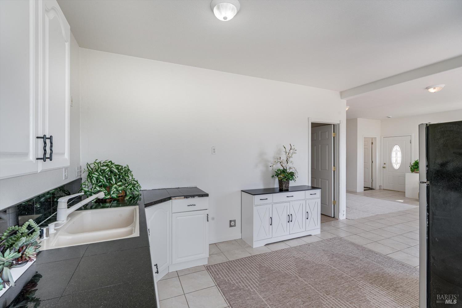 6001 Lichau Road Penngrove, CA 94951 - Photo 44 of 86