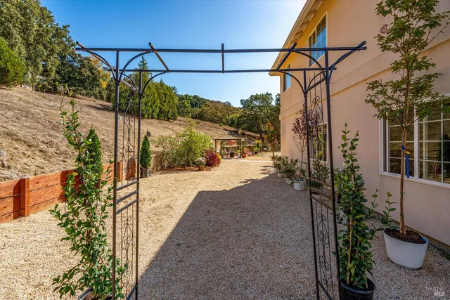 $1,195,000 | 6001 Lichau Road, Penngrove, CA 94951