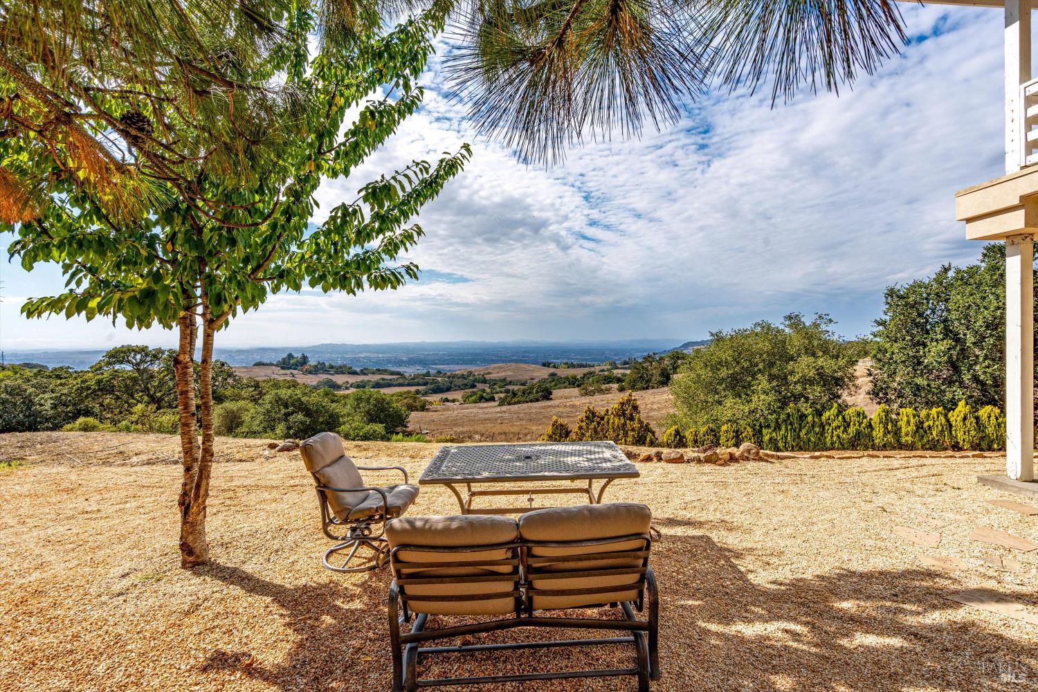 6001 Lichau Road Penngrove, CA 94951 - Photo 72 of 86