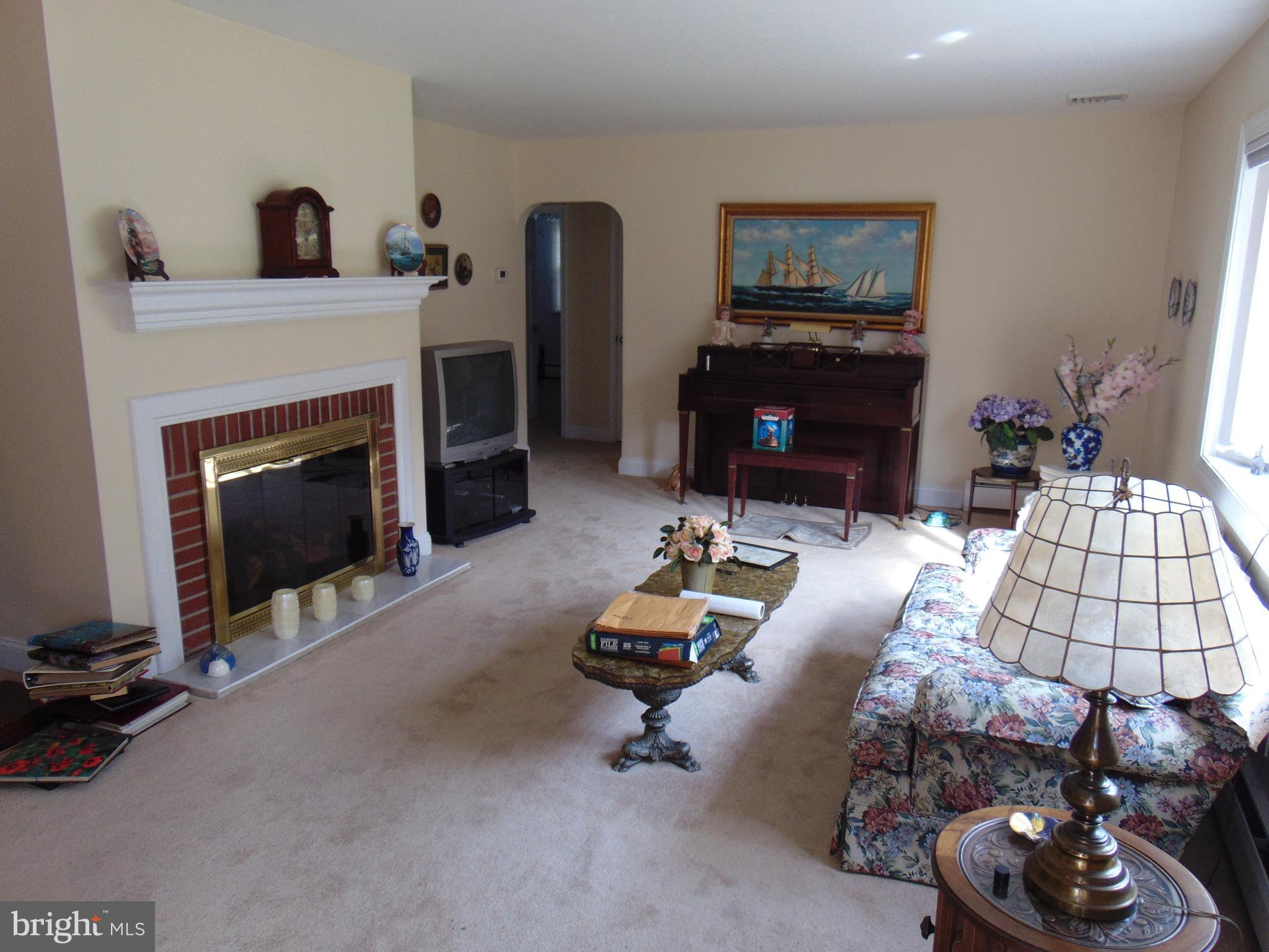 140 New Road Southampton, PA 18966 - Photo 5 of 24 Gallery Image 5