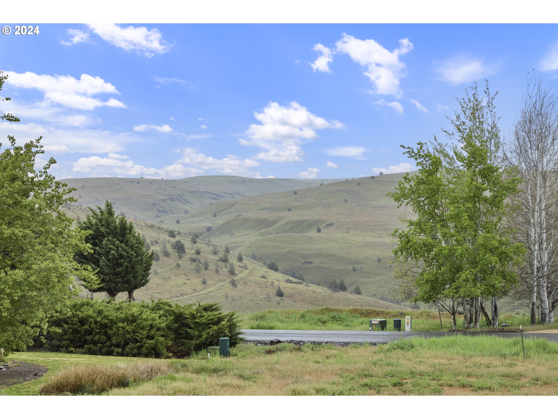 1513 Fish Tail Road Maupin, OR 97037 - Photo 32 of 39 View