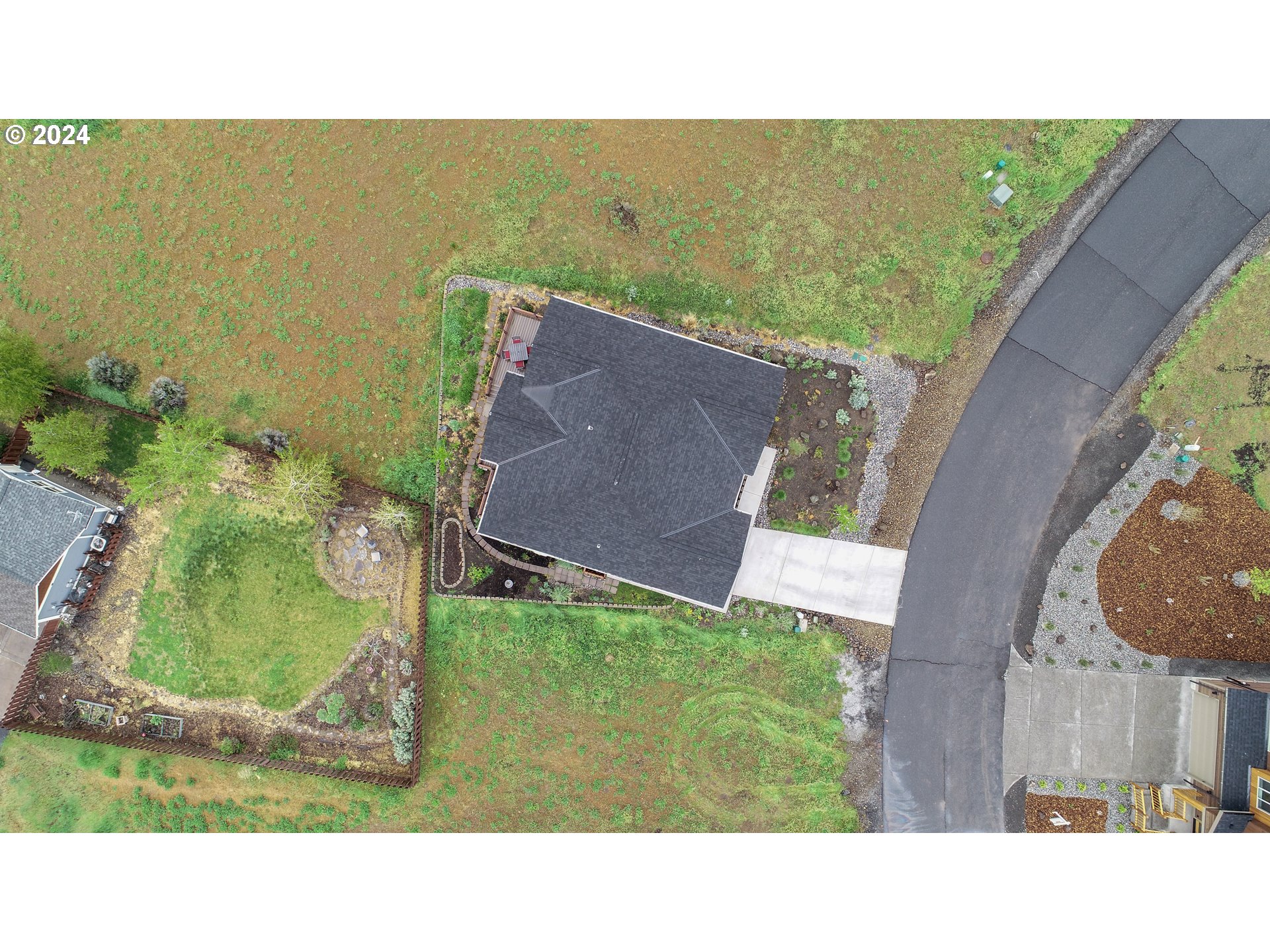 1513 Fish Tail Road Maupin, OR 97037 - Photo 36 of 39 Drone View/UAV