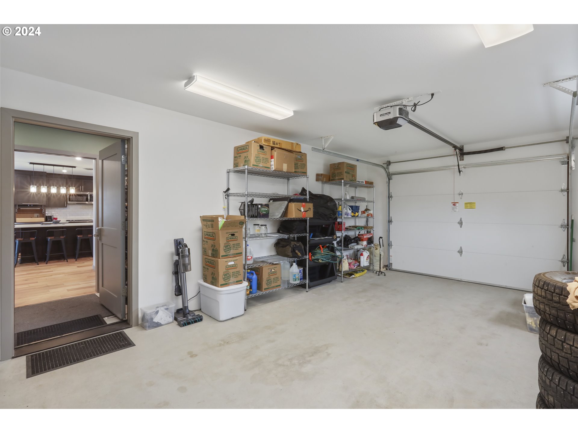 1513 Fish Tail Road Maupin, OR 97037 - Photo 39 of 39 Garage