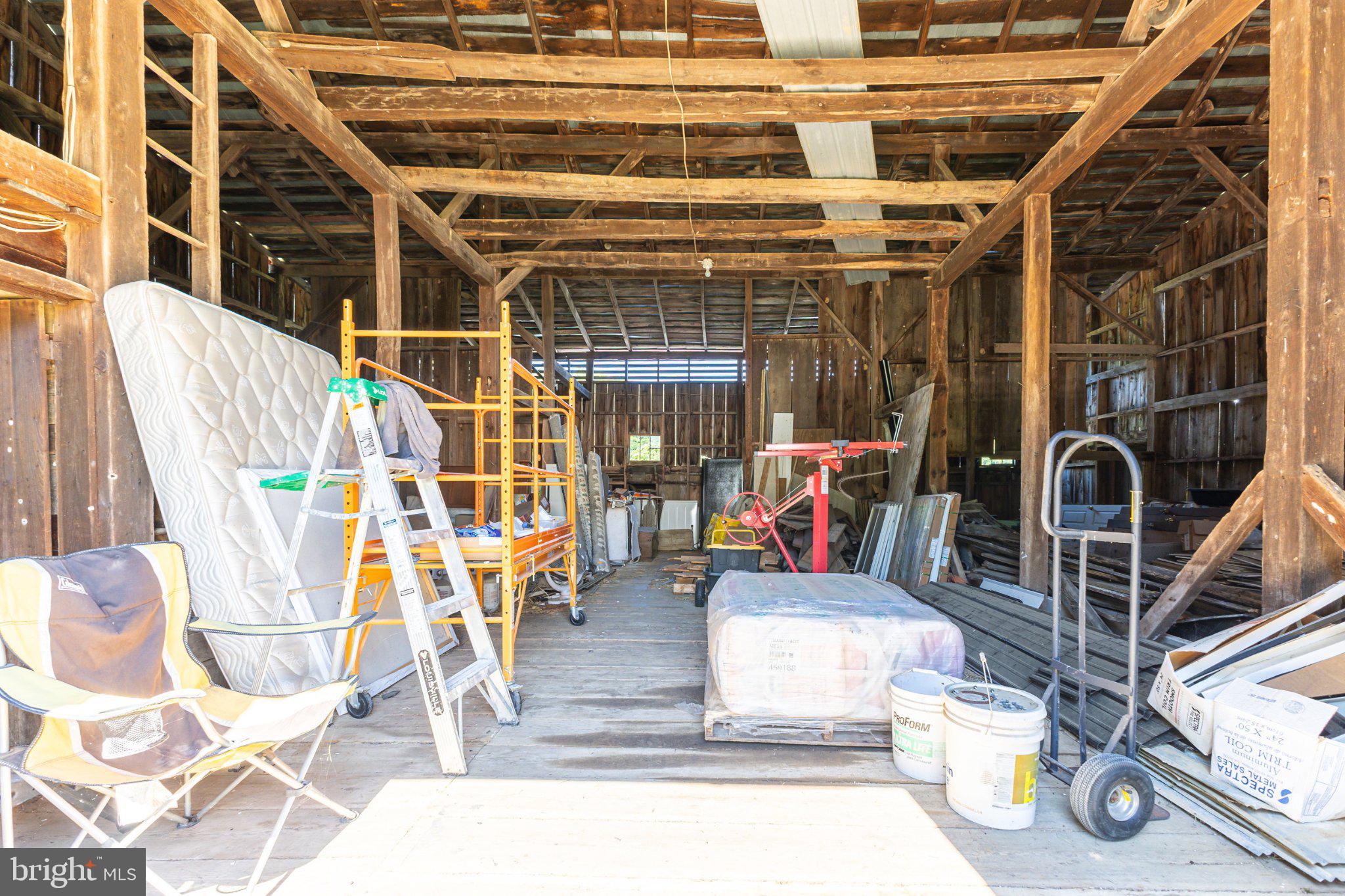 3257 Ida Road Luray, VA 22835 - Photo 27 of 36 Barn