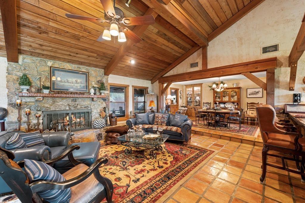 1382 East Blackjack Road East Pilot Point, TX 76258 - Photo 4 of 20