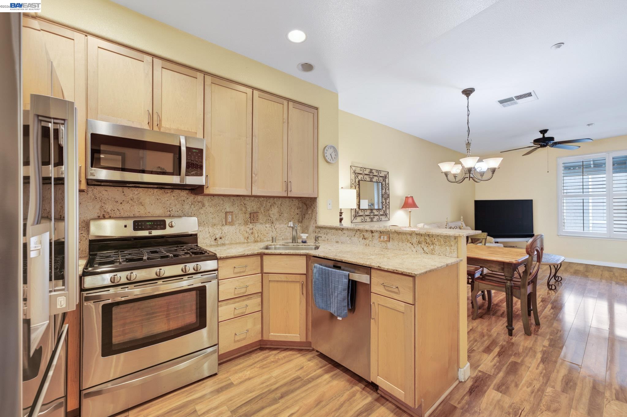 655 Veranda Circle Hayward, CA 94541 - Photo 15 of 41