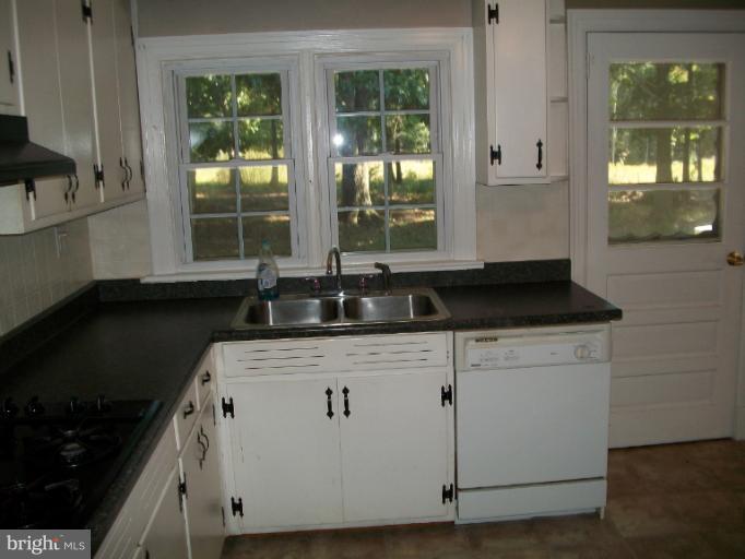 4907 Courthouse Road Spotsylvania, VA 22551 - Photo 20 of 26 Kitchen