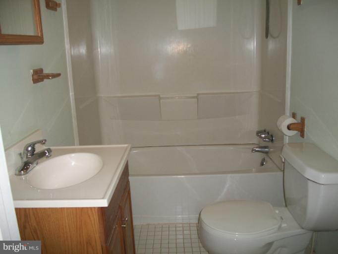 4907 Courthouse Road Spotsylvania, VA 22551 - Photo 25 of 26 Bath