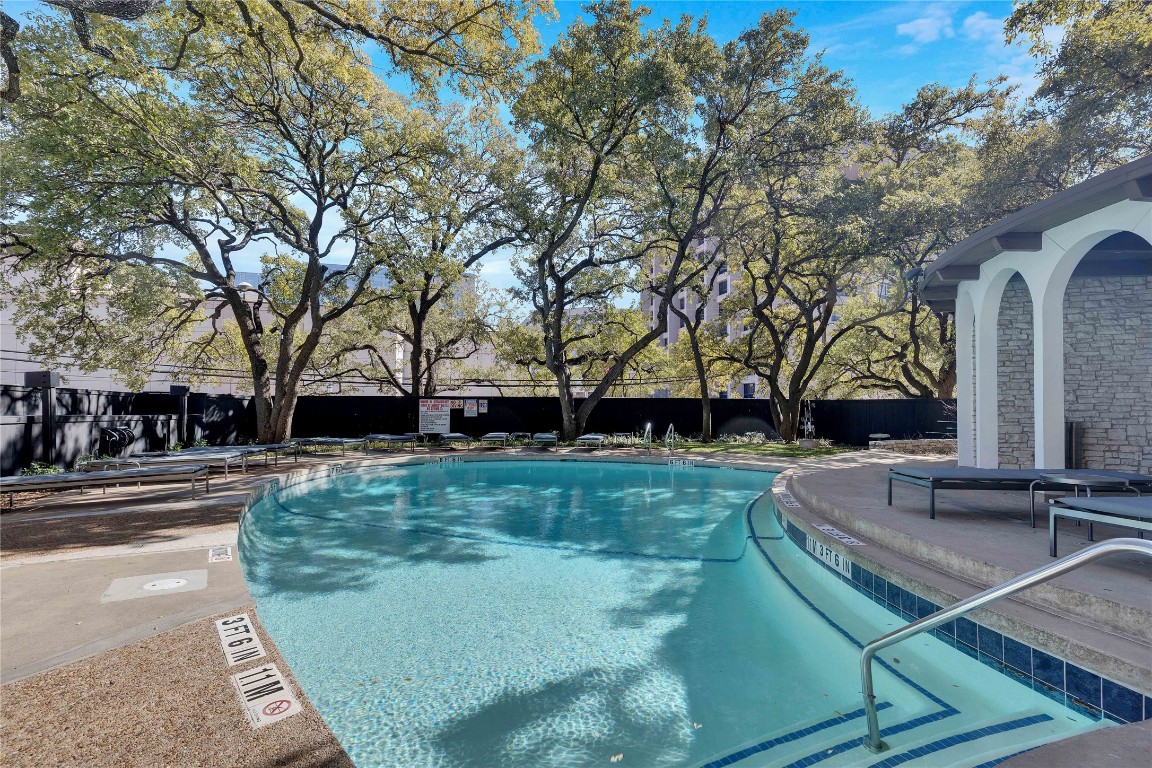 1801 Lavaca Street, Unit 5D Austin, TX 78701 - Photo 25 of 26 a view of yard with tree s