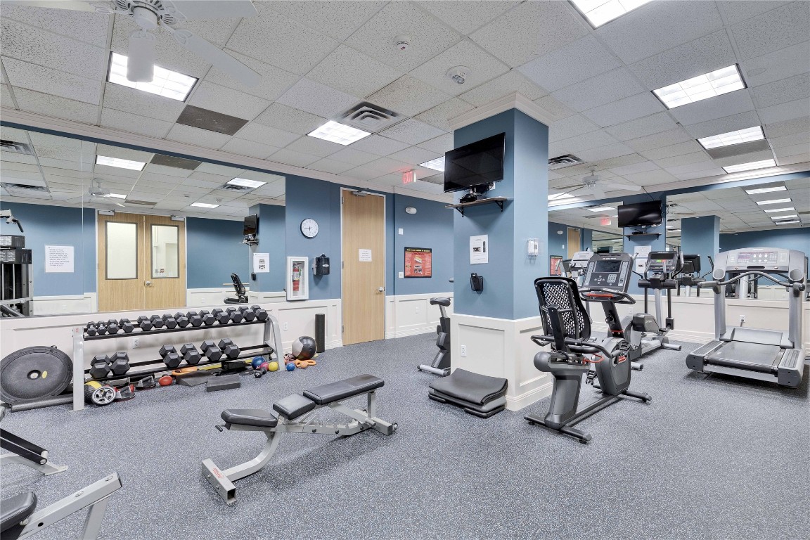 1801 Lavaca Street, Unit 5D Austin, TX 78701 - Photo 26 of 26 a view of a room with gym equipment
