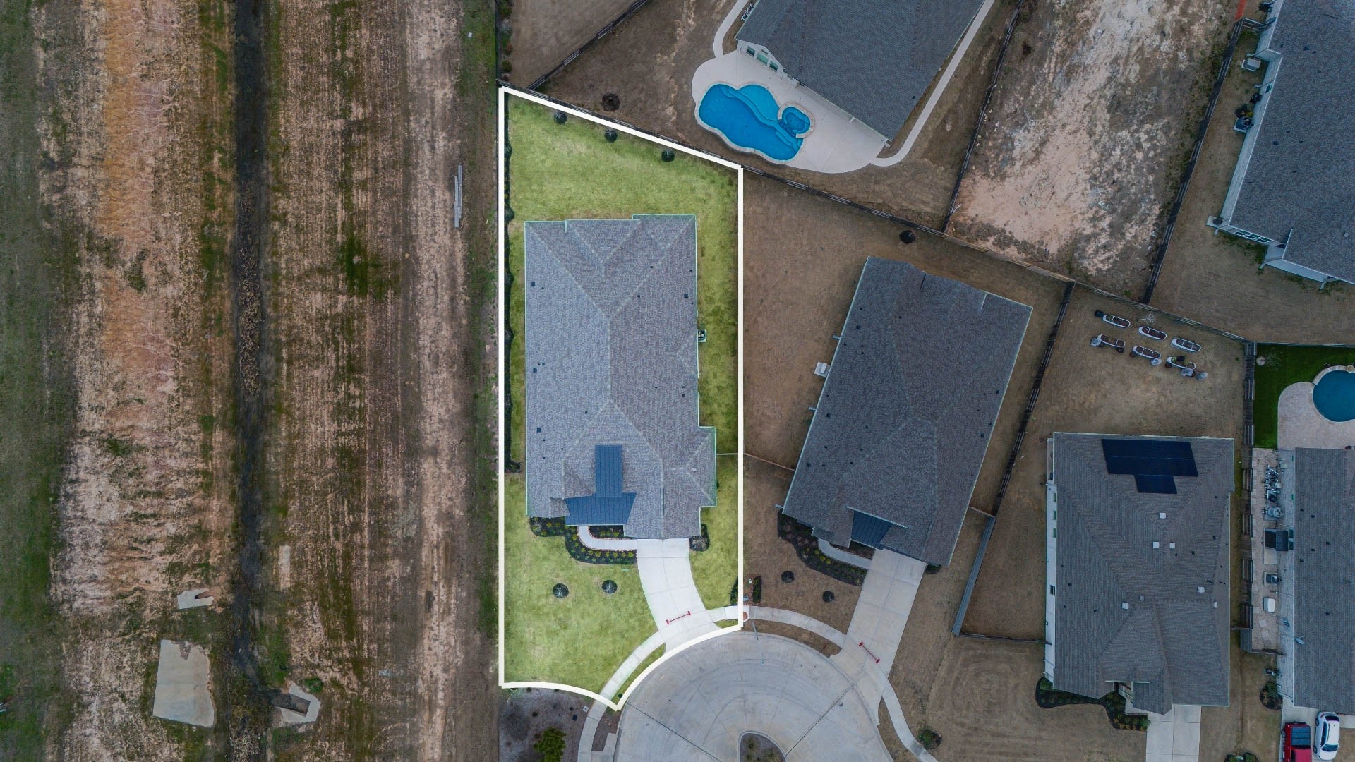 17020 Sweet Iris Court Conroe, TX 77302 - Photo 2 of 50 This home sits on a large CUL-DE-SAC lot with ample yard space in front and the back, lush landscaping and well-maintained yard!