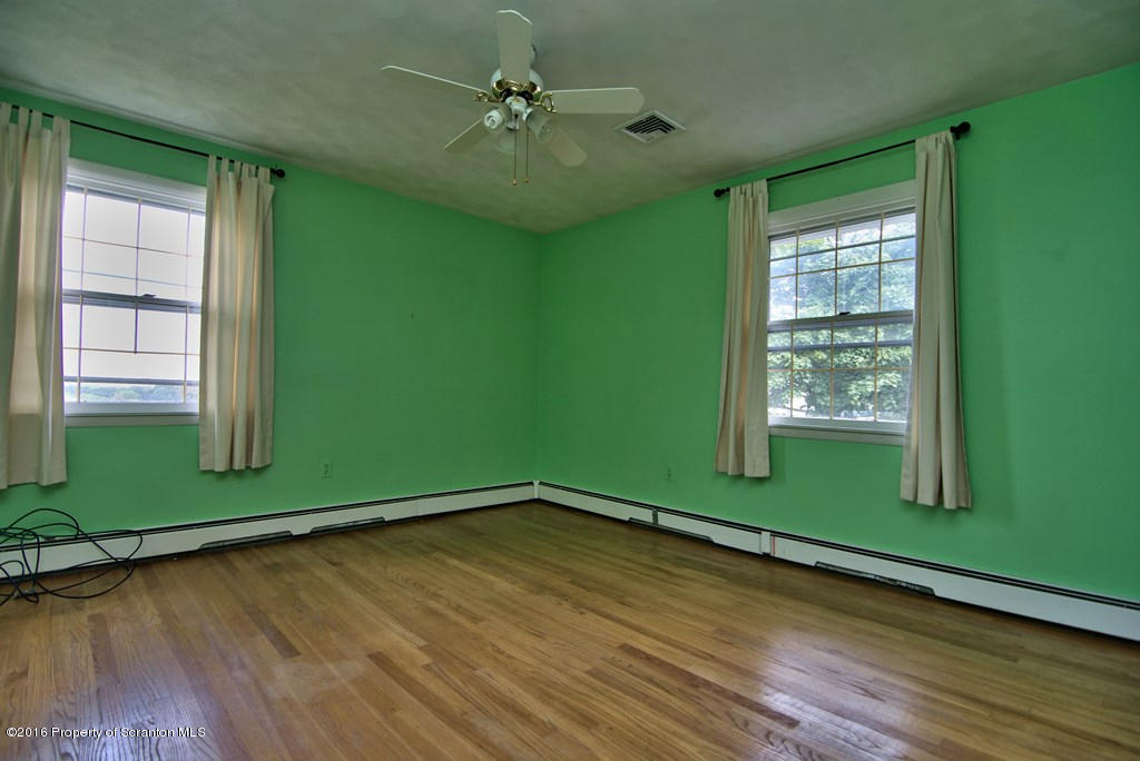 117 Welsh Hill Road Clarks Summit, PA 18411 - Photo 9 of 49 Gallery Image 9