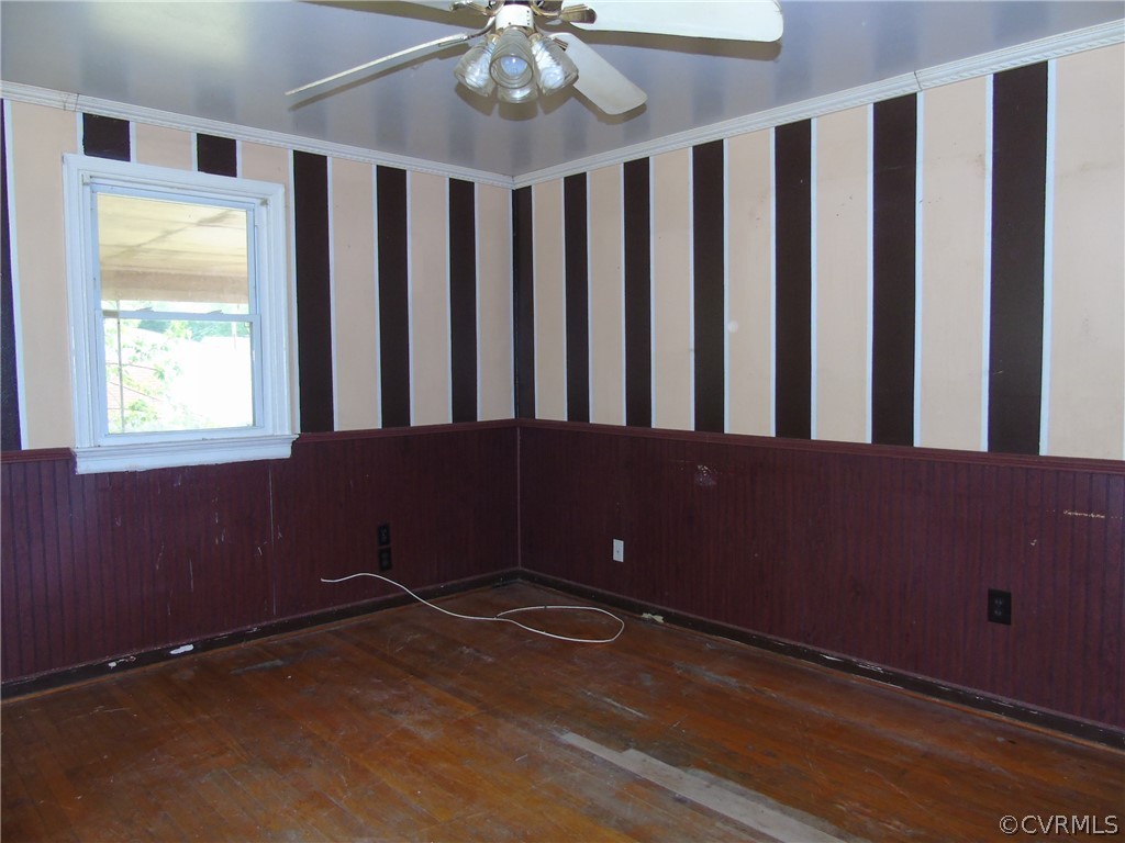 2913 Perlock Road North Chesterfield, VA 23237 - Photo 2 of 10 Formal Living Room