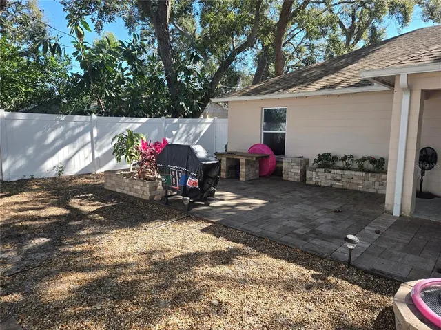 a view of a outdoor space