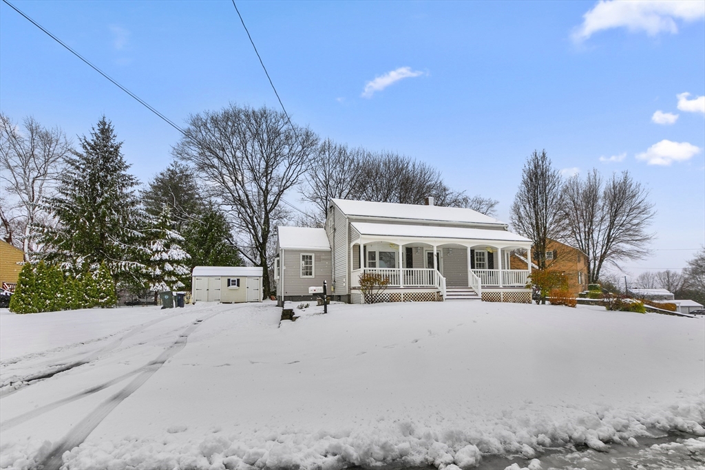 94 Benjamin Road Marlborough, MA 01752 - Photo 1 of 12 Gallery Image 1