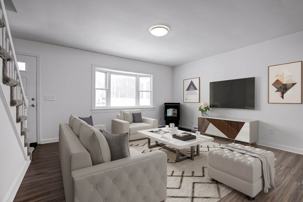 94 Benjamin Road Marlborough, MA 01752 - Photo 5 of 12 Gallery Image 5