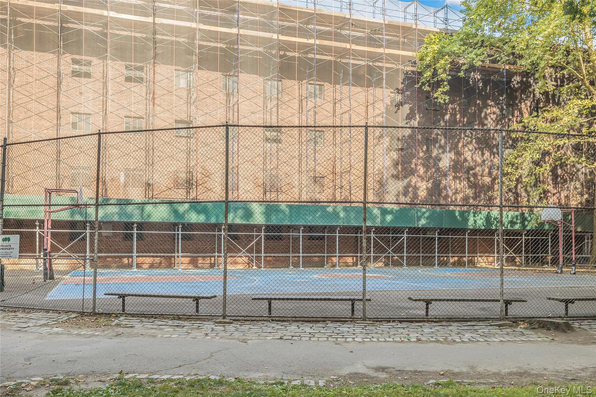 1540 Unionport Road, Unit 7F Bronx, NY 10462 - Photo 15 of 16 a view of outdoor space