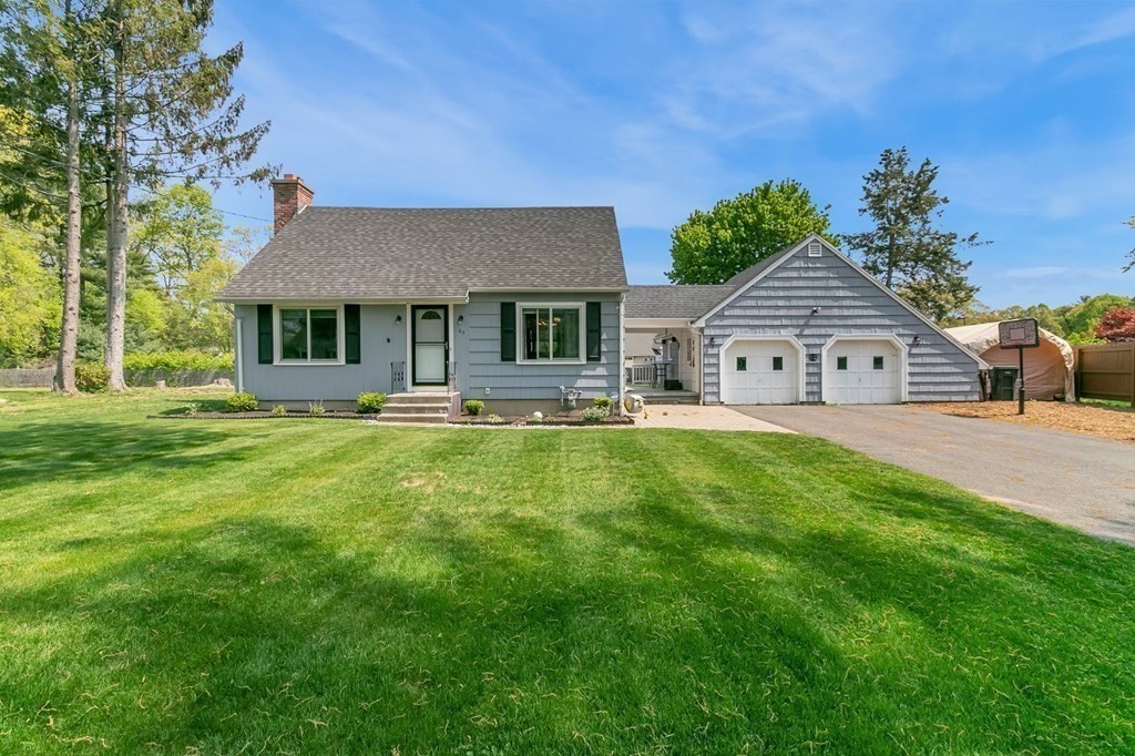 63 Ridgeview Terrace Westfield, MA 01085 - Photo 1 of 28 Gallery Image 1