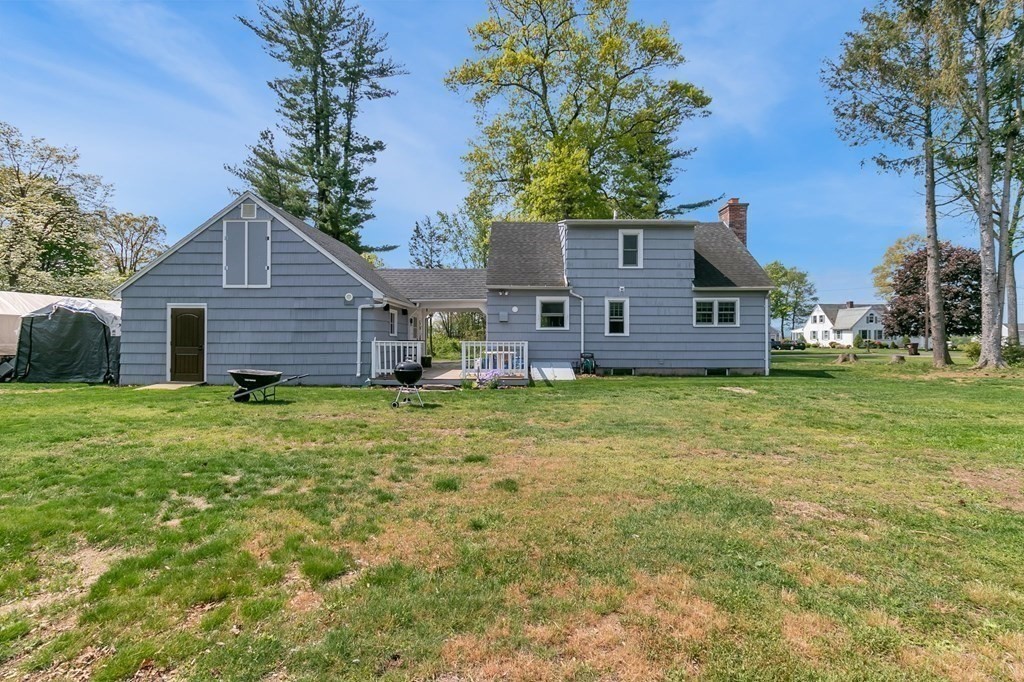 63 Ridgeview Terrace Westfield, MA 01085 - Photo 7 of 28 Gallery Image 7