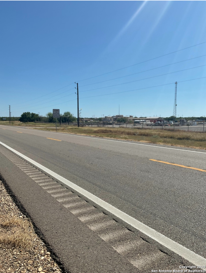 3510 Fm 468 Cotulla, TX 78014 - Photo 4 of 8