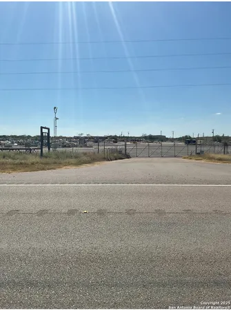 $395,000 | 60 Fm 468, Cotulla, TX 78014