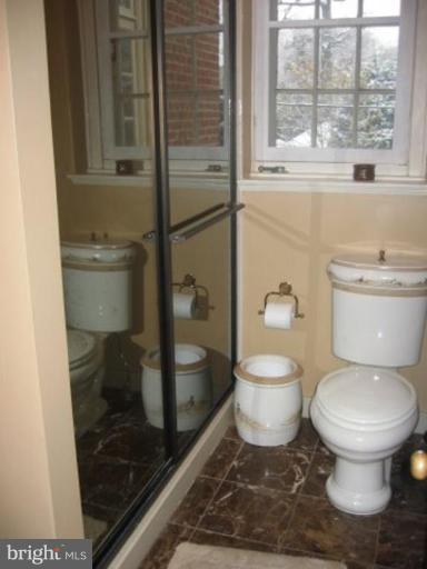 105 Charlcote Road Baltimore, MD 21218 - Photo 30 of 30 Bath #2