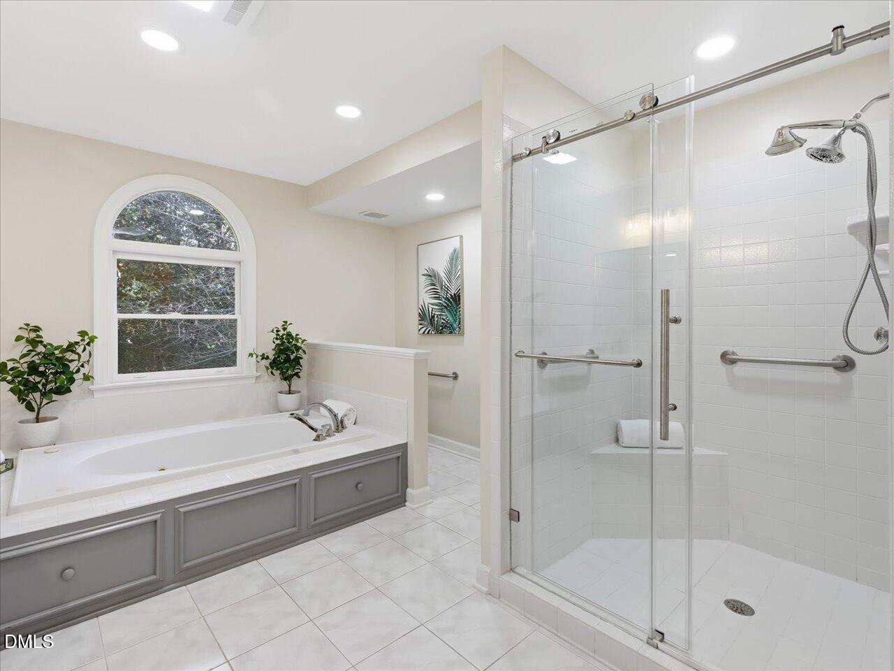 2901 Hunters Bluff Drive Raleigh, NC 27606 - Photo 24 of 40 54-2nd Floor Primary Suite