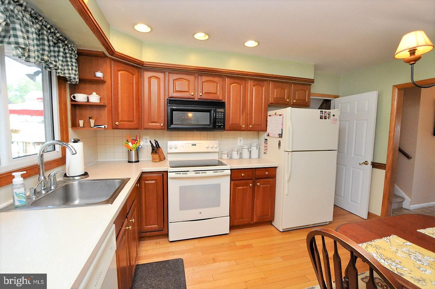 804 Brighton Road Cherry Hill, NJ 08034 - Photo 8 of 31