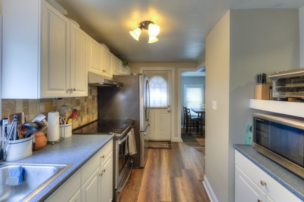 10 Ridgewood Road Worcester, MA 01606 - Photo 7 of 38