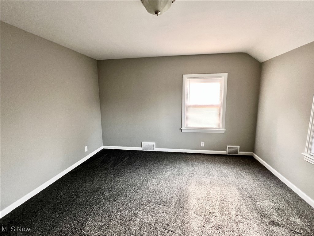 2191 Brockway Road Cleveland, OH 44118 - Photo 16 of 26