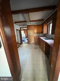 a view of a storage & utility room