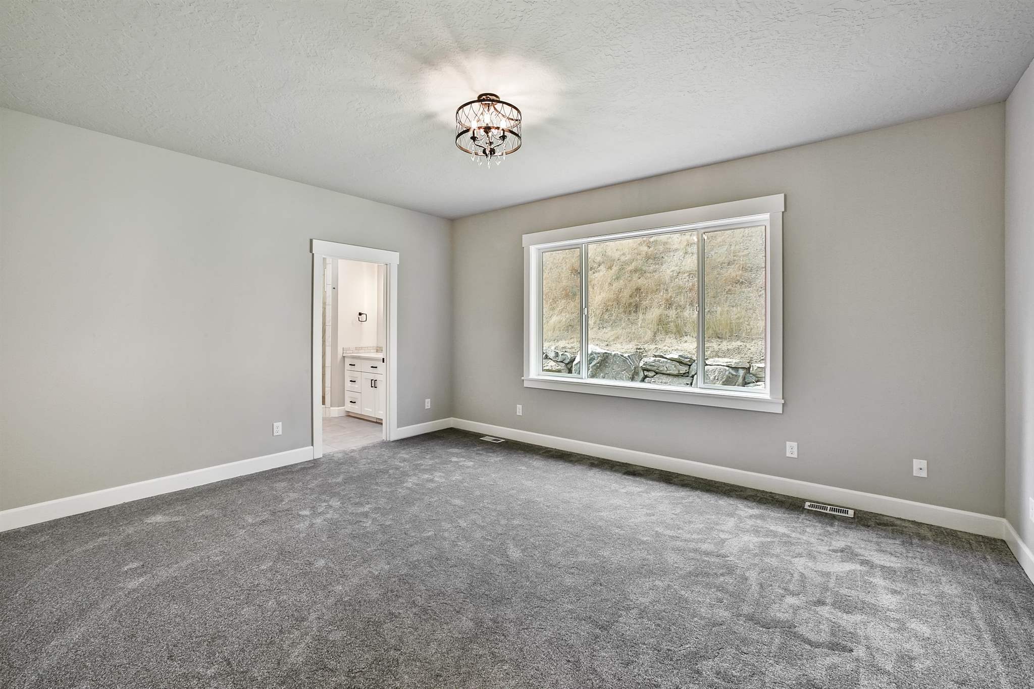 5412 North Radium Lane Spokane, WA 99217 - Photo 8 of 11