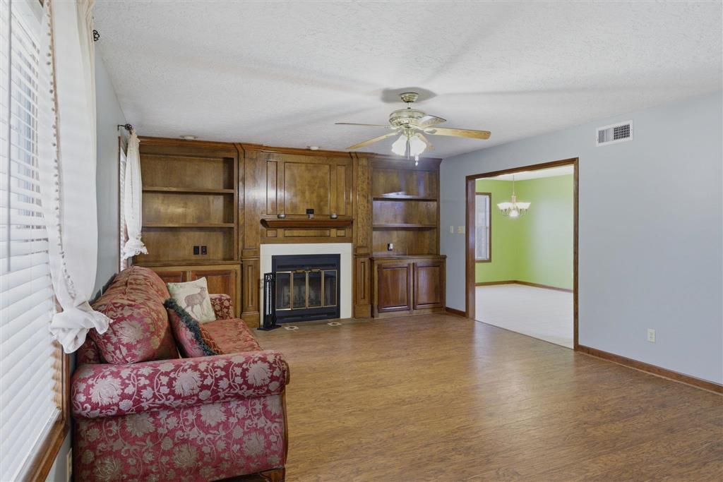 40 Poinsetta Road Sulphur, LA 70663 - Photo 5 of 21
