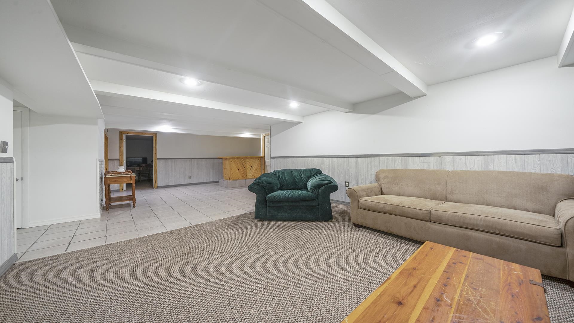 3920 Cutty Sark Road Cherry Valley, IL 61016 - Photo 22 of 30 a living room with furniture and a couch
