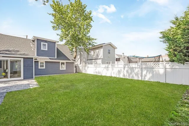 $939,000 | 335 Peninsula Boulevard, Cedarhurst, NY 11516