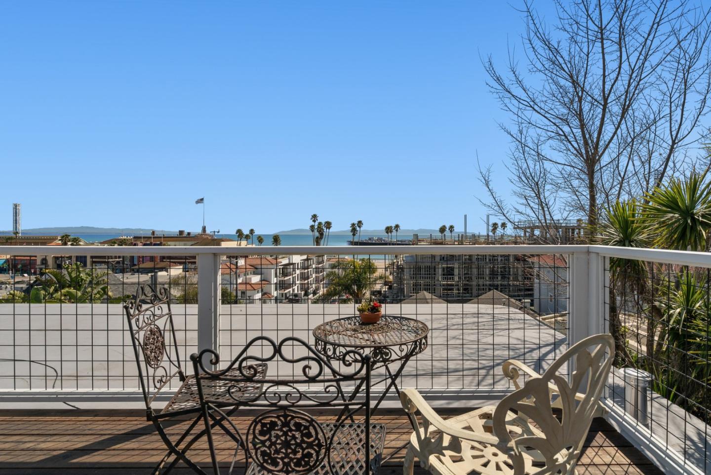 321 Second Street Santa Cruz, CA 95060 - Photo 14 of 34 a view of a balcony with an outdoor seating