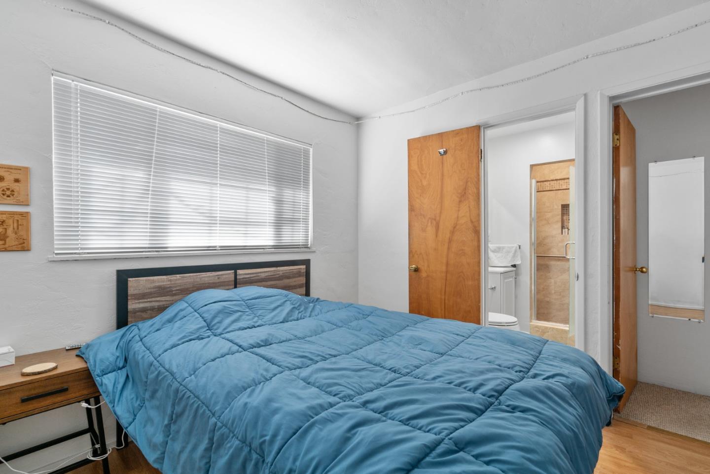321 Second Street Santa Cruz, CA 95060 - Photo 24 of 34 a bedroom with a bed and a window