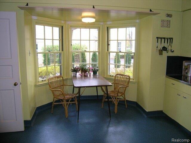60 Oxford Road Grosse Pointe, MI 48236 - Photo 21 of 21 Eating area new