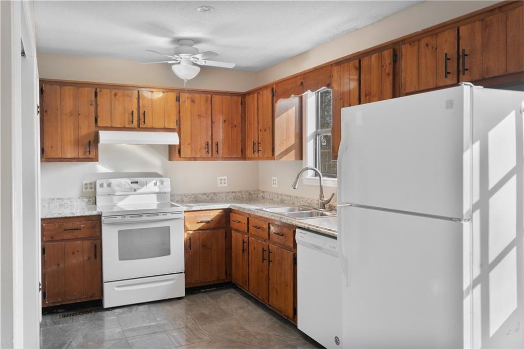 629 West Broadacre Road Northwest Dalton, GA 30721 - Photo 14 of 48