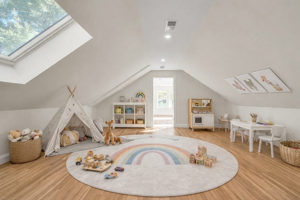 510 Common Street Walpole, MA 02081 - Photo 22 of 35