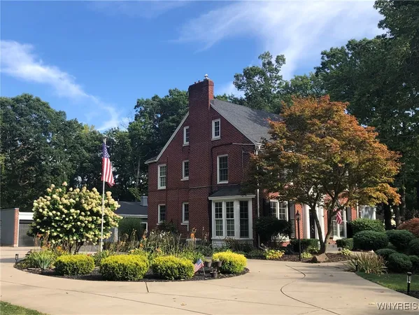 $959,000 | 5079 Forest Road, Lewiston, NY 14092