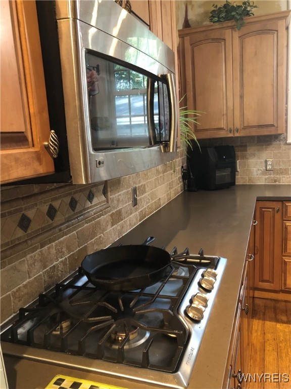 5079 Forest Road Lewiston, NY 14092 - Photo 13 of 50 GRANITE COUNTERS-SNACK BAR/MIRCO BI