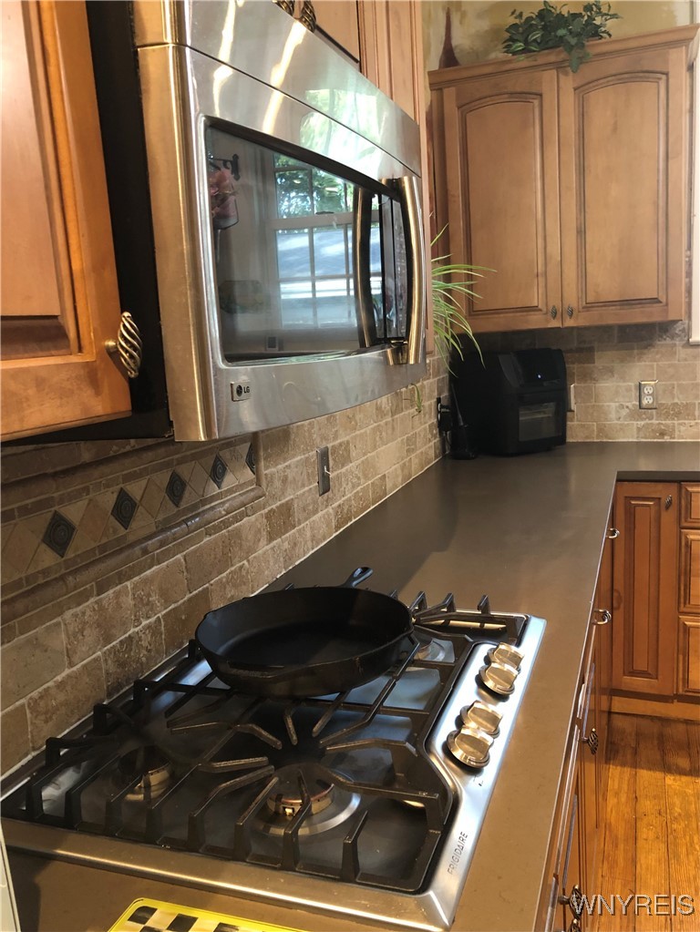 5079 Forest Road Lewiston, NY 14092 - Photo 14 of 50 GRANITE COUNTERS-SNACK BAR/MIRCO BI