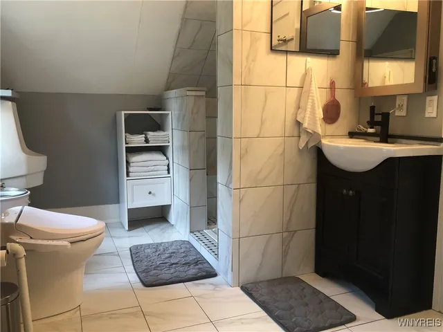 $959,000 | 5079 Forest Road, Lewiston, NY 14092