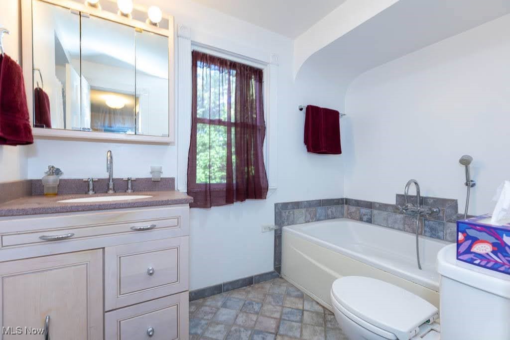 2496 Milton Road Cleveland, OH 44118 - Photo 9 of 19 Main Bathroom on 2nd floor , includes stall shower and jetted tub.