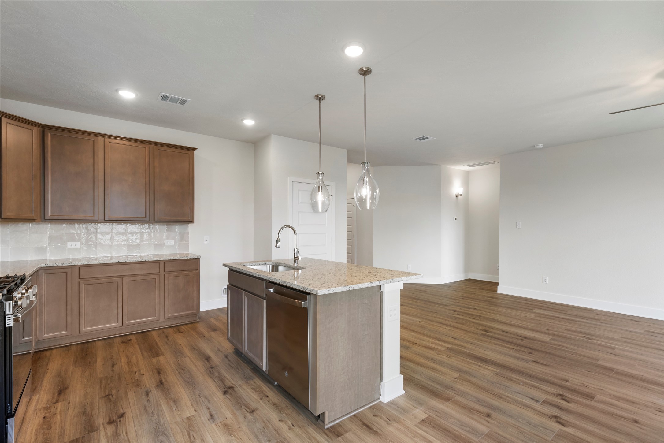 2033 Winepress Road Brenham, TX 77833 - Photo 16 of 43 Gallery Image 16
