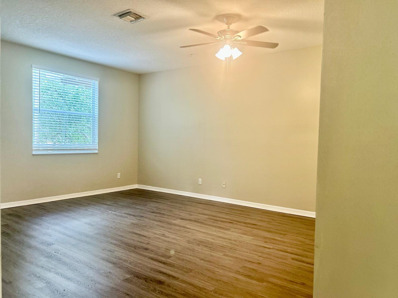 1558 Grande Cull Way Jupiter, FL 33458 - Photo 18 of 24 PHOTO-2026-04-15-15-32-31 (7)