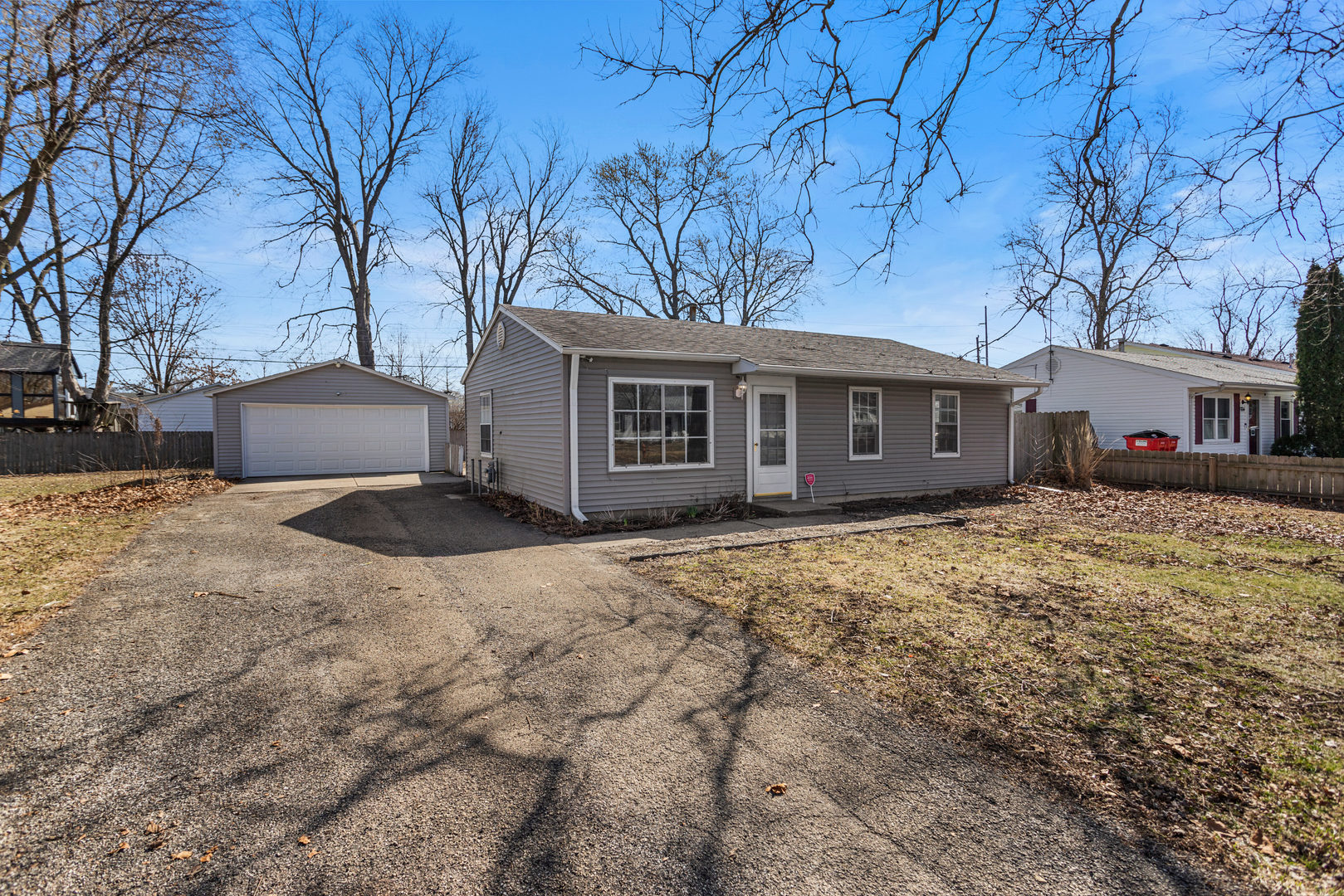 1702 Ridgeland Drive Champaign, IL 61821 - Photo 2 of 25