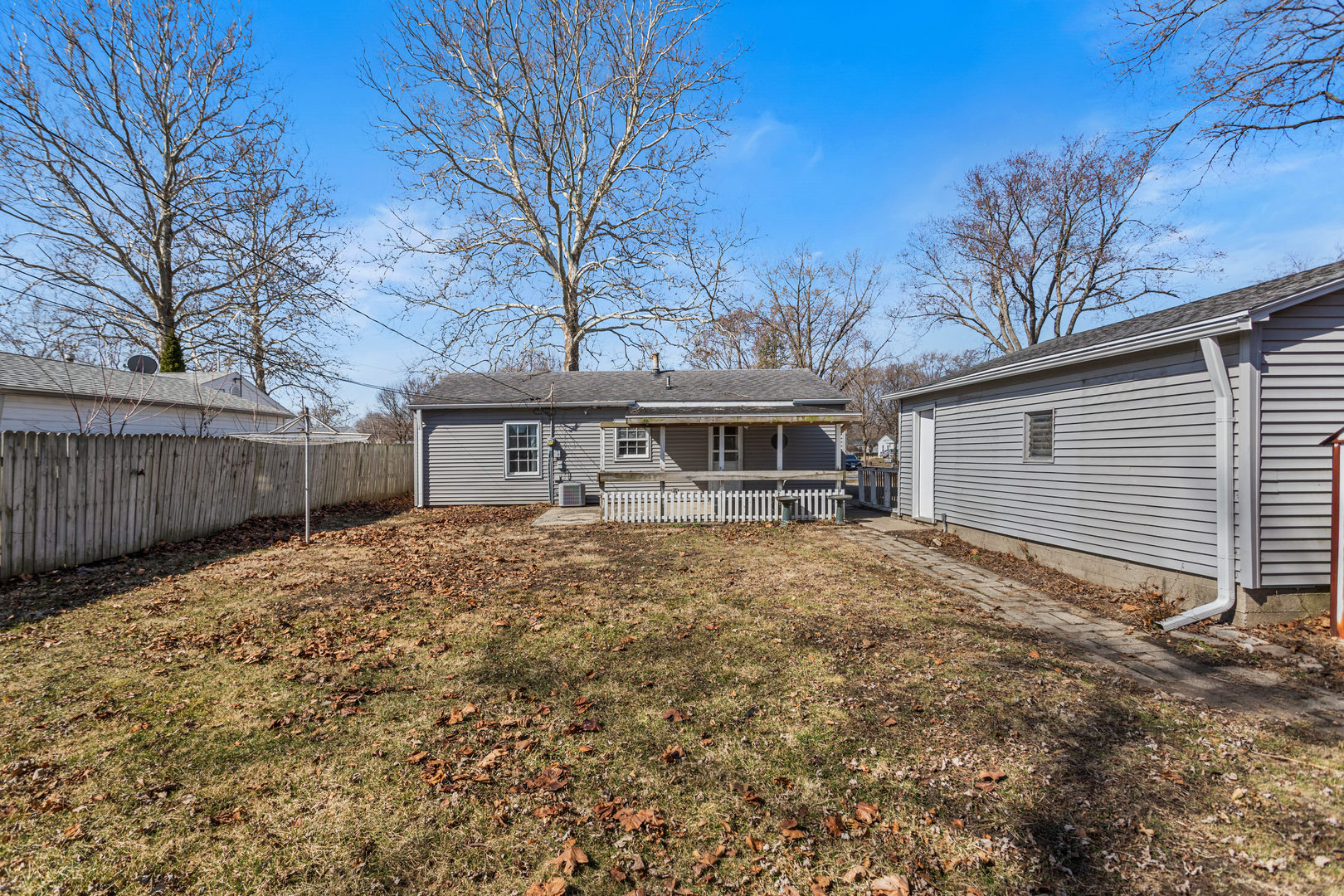 1702 Ridgeland Drive Champaign, IL 61821 - Photo 21 of 25